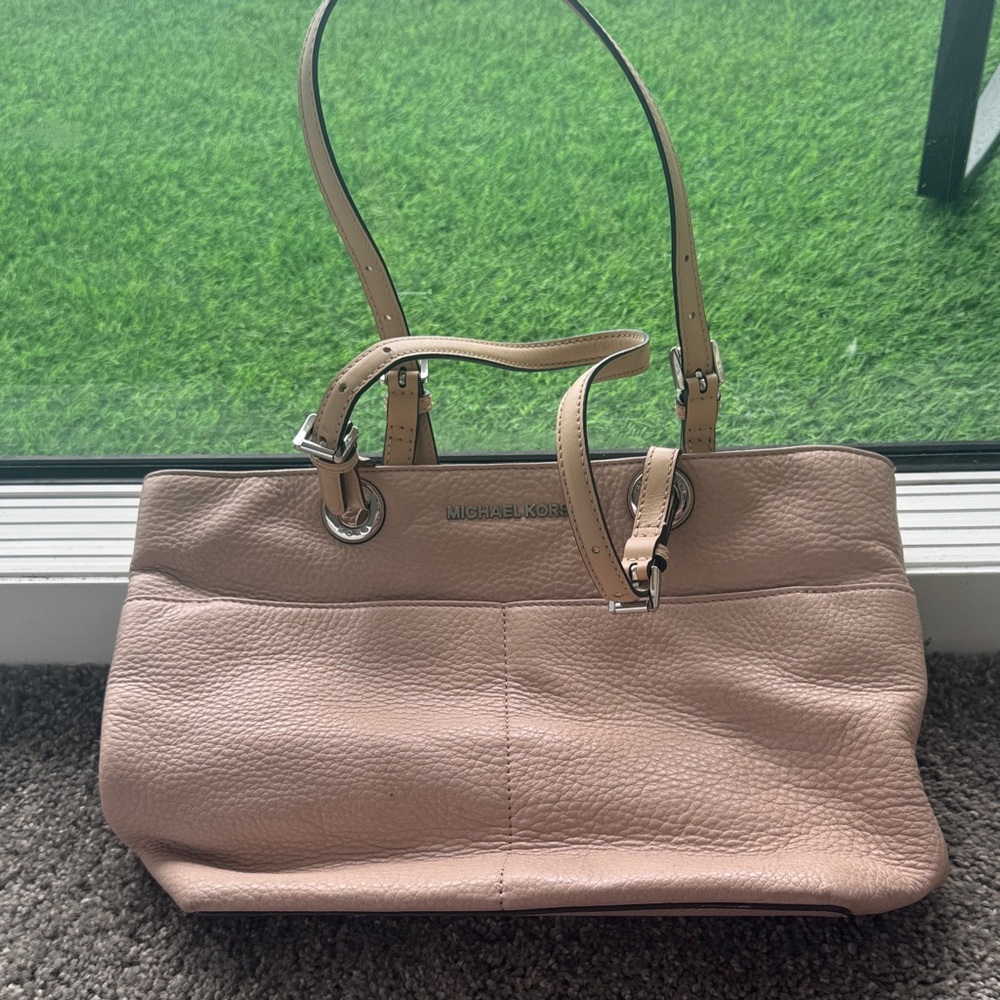 Michael Kors leather tote bag in blush pink